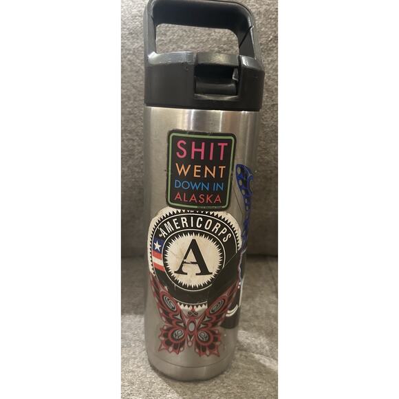 Yeti 26 oz Rambler Bottle - Picture 1 of 8